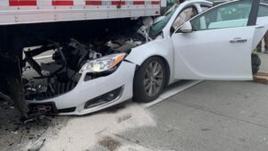 Accidentes De Camión Por Empotramiento Debajo Del Remolque