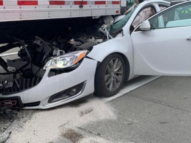 Accidentes De Camión Por Empotramiento Debajo Del Remolque